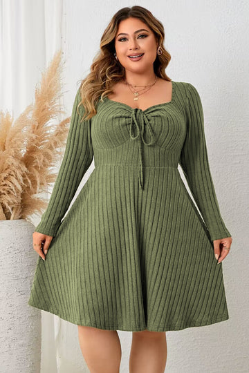 Honey Plus Size Sweetheart Ribbed Dress