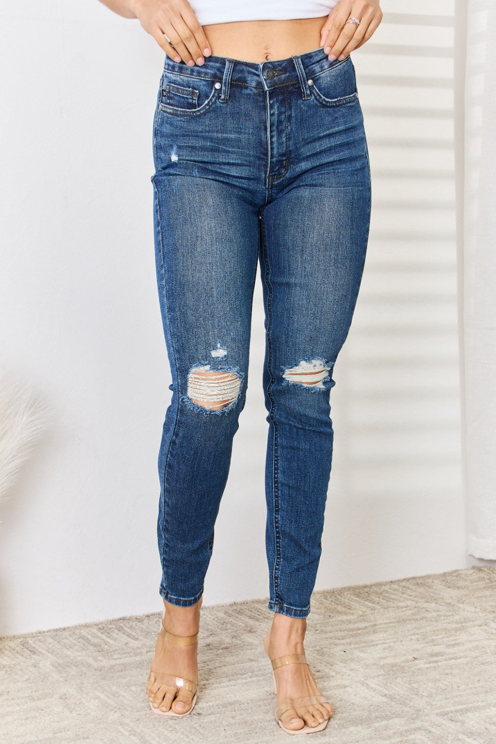 Mid Waist Slim Jeans